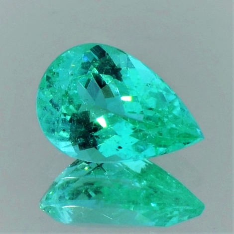 Paraiba Tourmaline pear green (neon) 3.66 ct Paraiba Tourmaline pear green (neon) 3.66 ct
