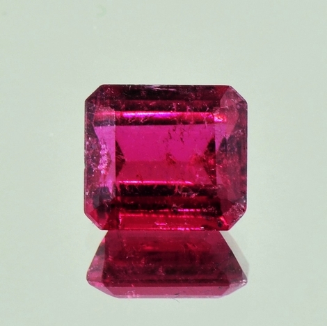 Rubellit Turmalin octagon 4,10 ct Rubellit Turmalin octagon 4,10 ct