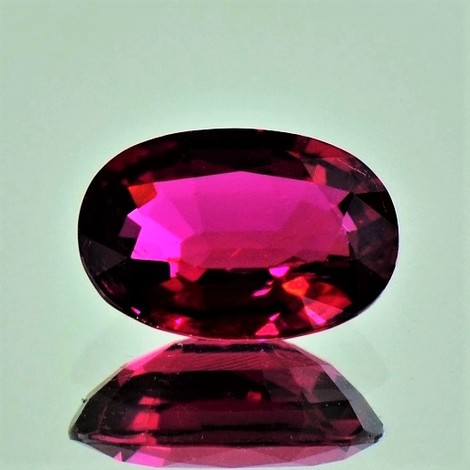 Rubellit Turmalin oval 3,36 ct Rubellit Turmalin oval 3,36 ct