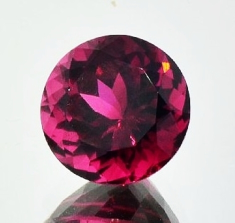 Rubellit Turmalin rund 8,87 ct Rubellit Turmalin rund 8,87 ct