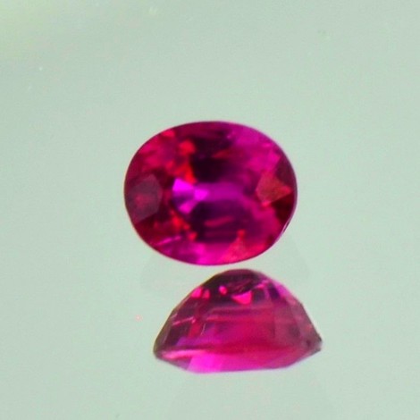 Ruby oval intense pinkish red 0.52 ct