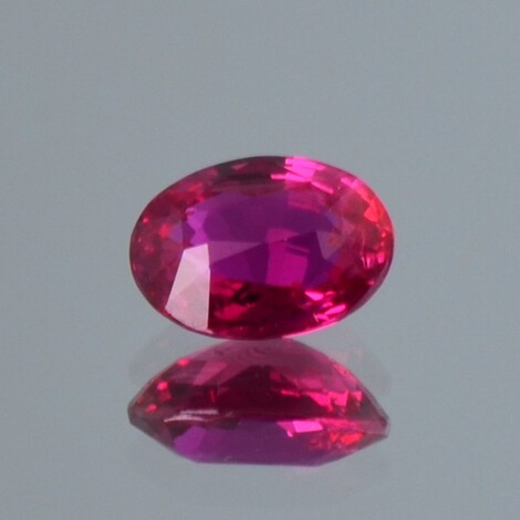 Rubin oval pink-rot unbehandelt 1,06 ct.