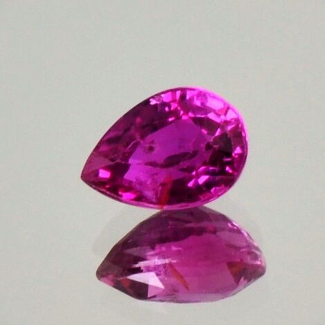 Rubin Tropfen purpurrot unbehandelt 1,28 ct