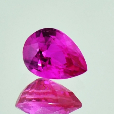 Rubin Tropfen ungebrannt rötlich-pink 1,50 ct Rubin Tropfen ungebrannt rötlich-pink 1,50 ct