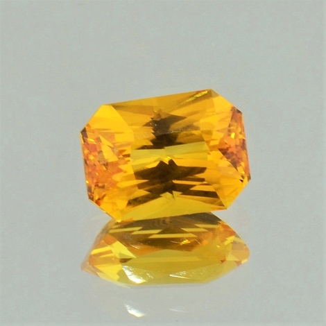 Sapphire octagon-princess yellow orange 4.00 ct.