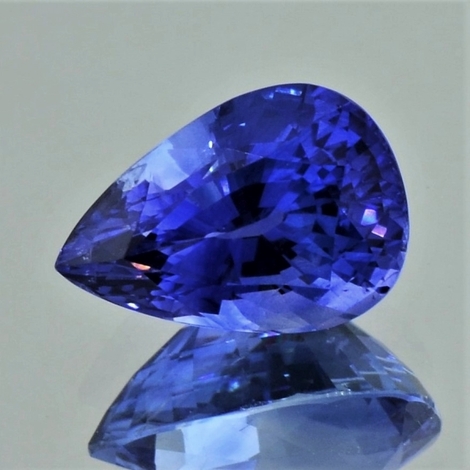 Saphir Tropfen blau gebrannt 6,82 ct Saphir Tropfen blau gebrannt 6,82 ct