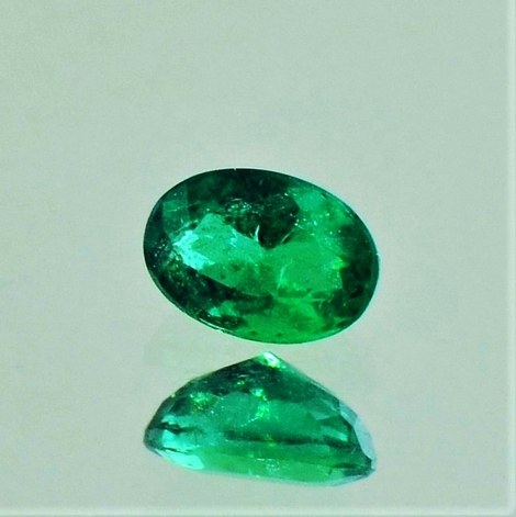 Smaragd oval 0,53 ct Smaragd oval 0,53 ct