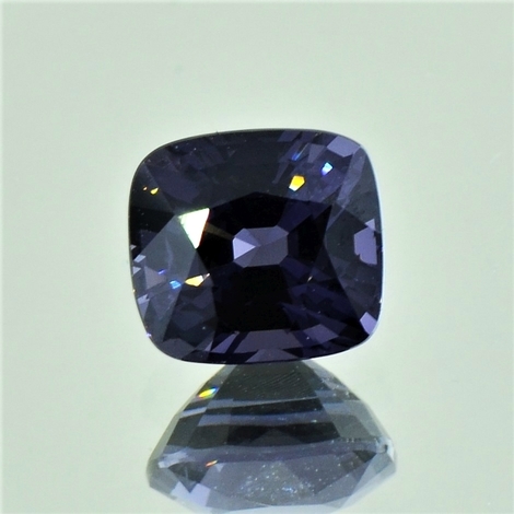 Spinell antik blaugrau 2,37 ct Spinell antik blaugrau 2,37 ct