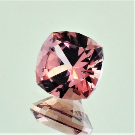 Spinell antik rosa 2,81 ct Spinell antik rosa 2,81 ct
