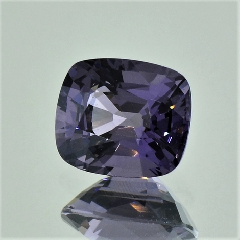 Spinell antikoval grau-lila 2,44 ct Spinell antikoval grau-lila 2,44 ct