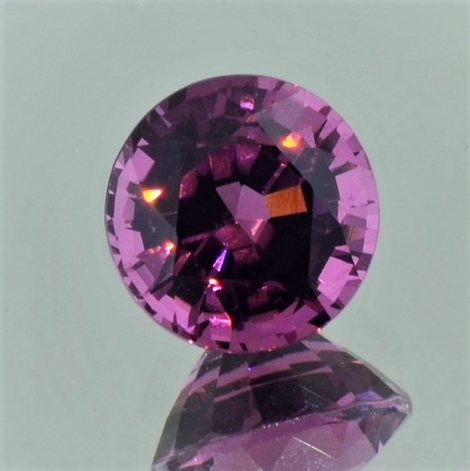 Spinell rund purpurrot 4,37 ct Spinell rund purpurrot 4,37 ct