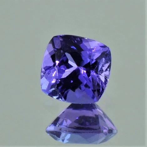 Tansanit antik blauviolett 0,96 ct Tansanit antik blauviolett 0,96 ct