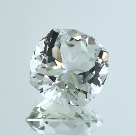 Topas, Antik facettiert (34,46 ct.) aus Ukraine (Volodarsk-Volynskii)