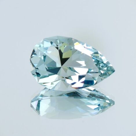 Topas Design-Tropfen hellblau 17,02 ct