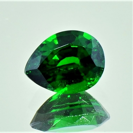 Tsavorit Tropfen dunkelgrün 2,49 ct Tsavorit Tropfen dunkelgrün 2,49 ct