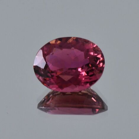 Tourmaline oval dark pink 6.40 ct