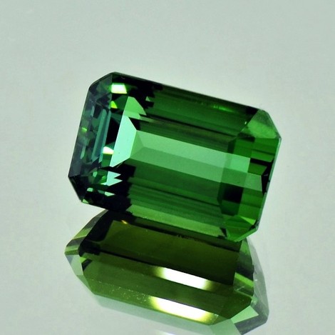 Verdelith turmalin octagon grün 8,57 ct Verdelith turmalin octagon grün 8,57 ct