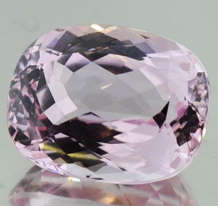 Kunzite cushion 50.5 ct