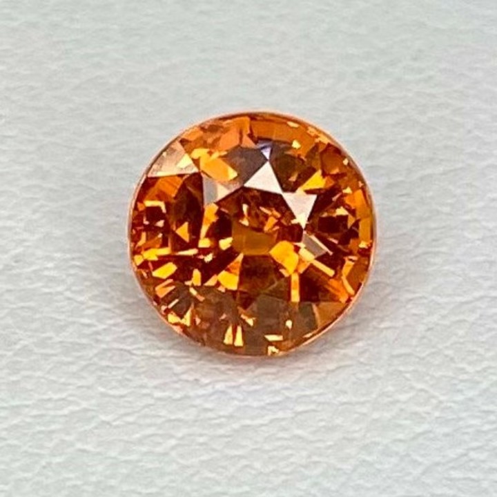 Mandarin-Granat rund orange 2,10 ct.