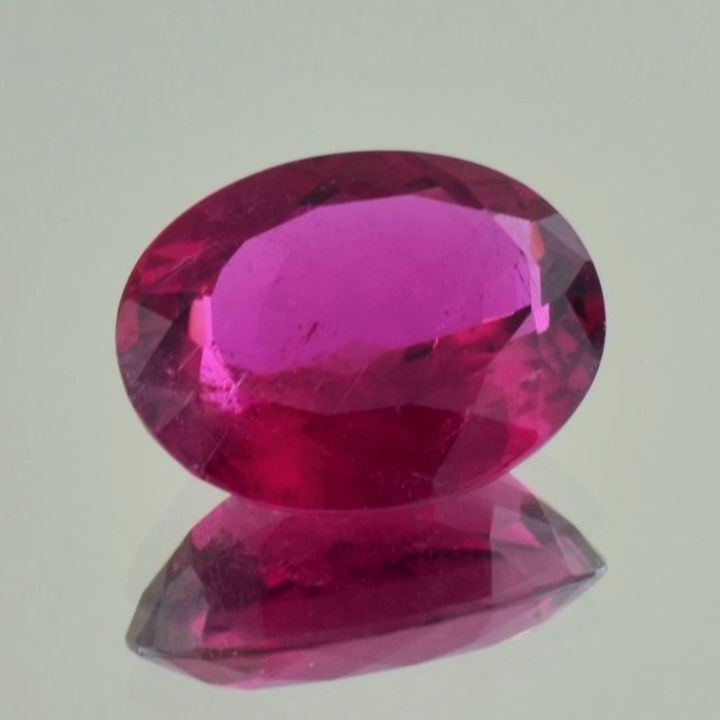 Rubellite Tourmaline oval purpur-rot 16.50 ct