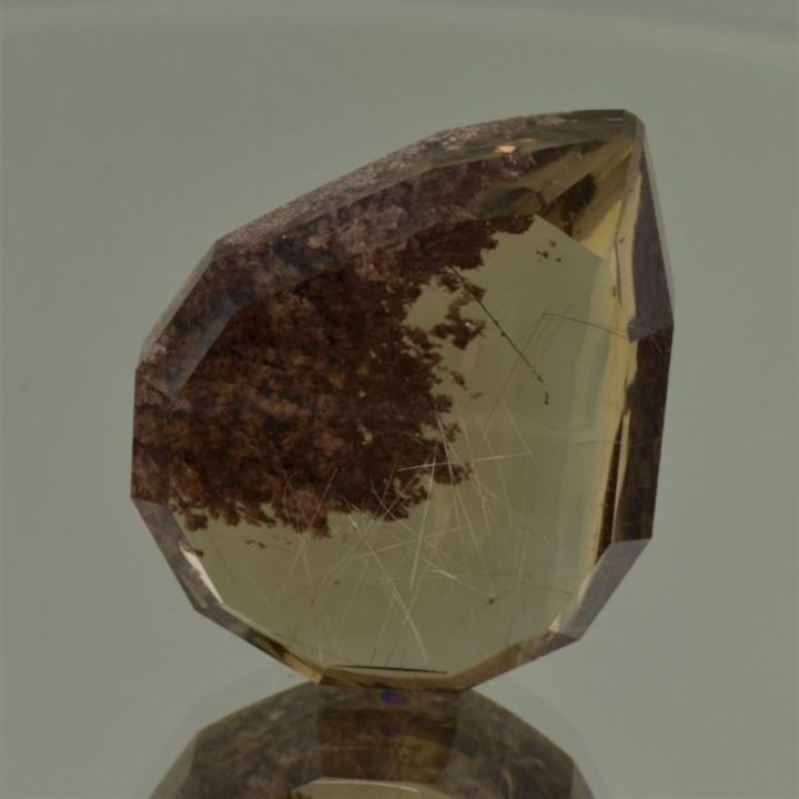 Smoky Quartz & Lodolite pear 84.22 ct