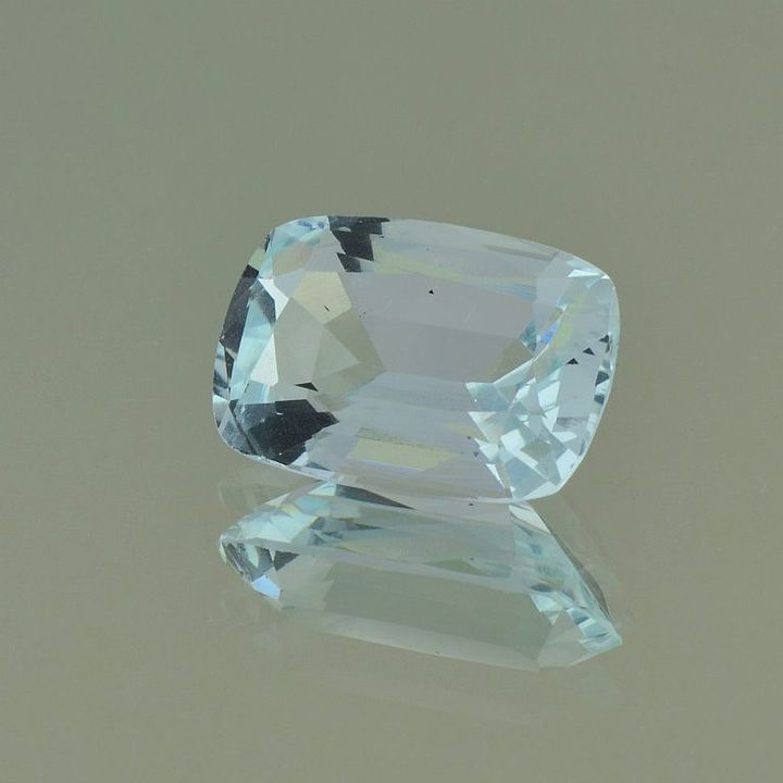 Aquamarin antikoval zartblau 5,65 ct