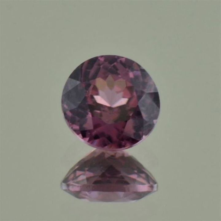 Zircon round dark pink 3.40 ct