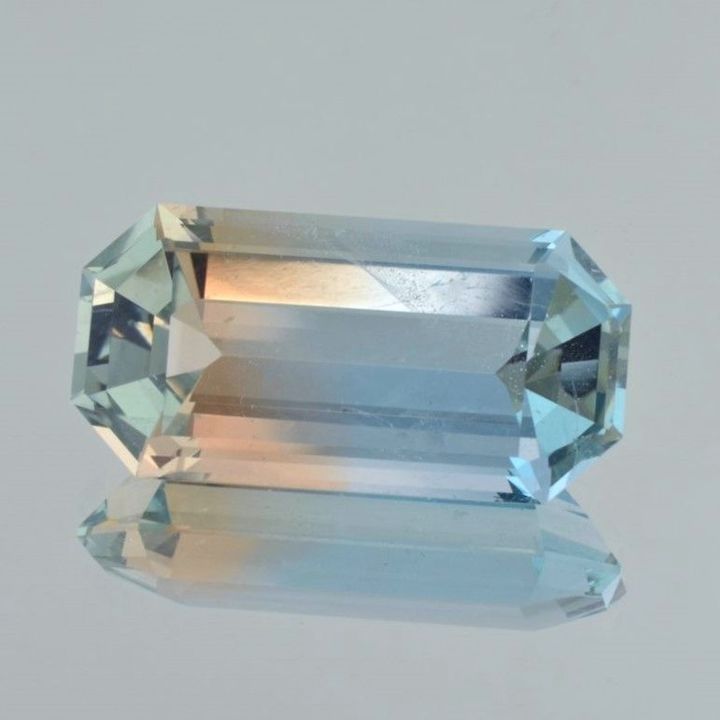 Bicolor Topaz octagon untreated 73.57 ct