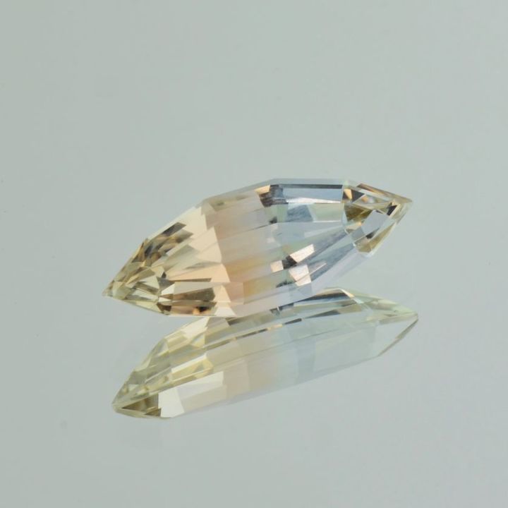 Topaz marquise bicolor 7.70 ct