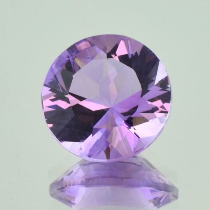 Amethyst round lilac 13.94 ct.