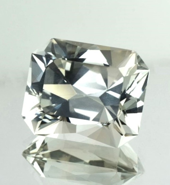 Topaz octagon untreated 52.25 ct