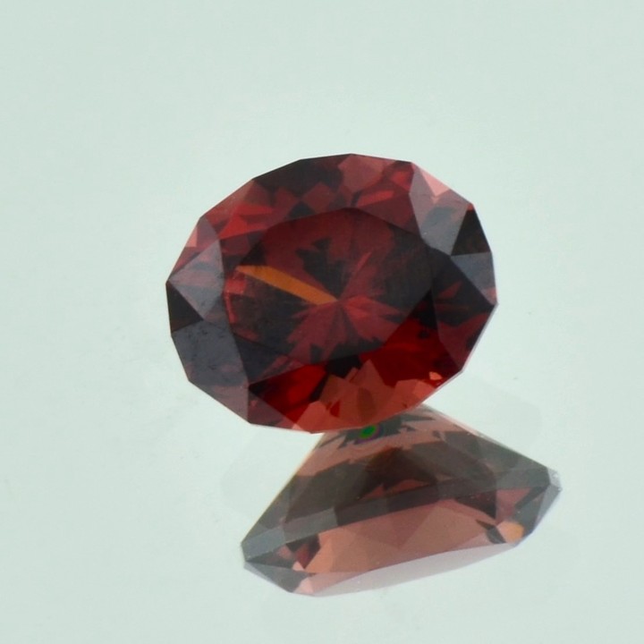 Malaya Granat oval orangerot 3,61 ct