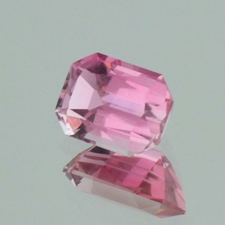 Tourmaline octagon pink 2.97 ct