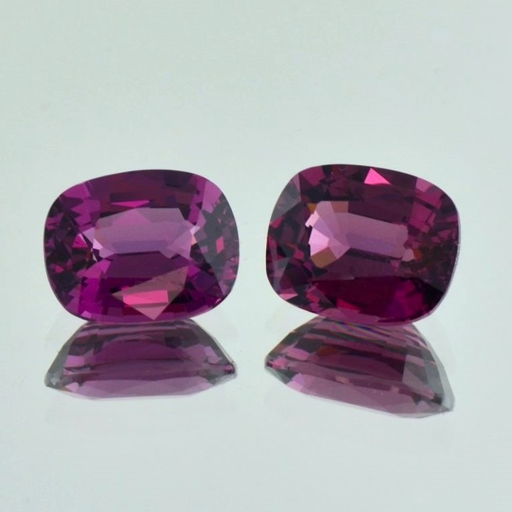 Rhodolite Pair Garnets cushion purple red 8.89 ct