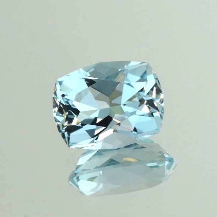 Topas antik hellblau unbehandelt 11,97 ct