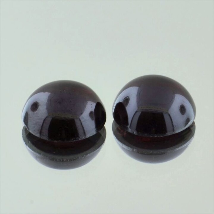 Almandin Granat Duo Cabochons rund rotbraun 27,87 ct