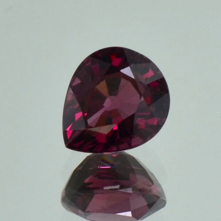 Rhodolith Granat Tropfen purpurrot 4,39 ct.