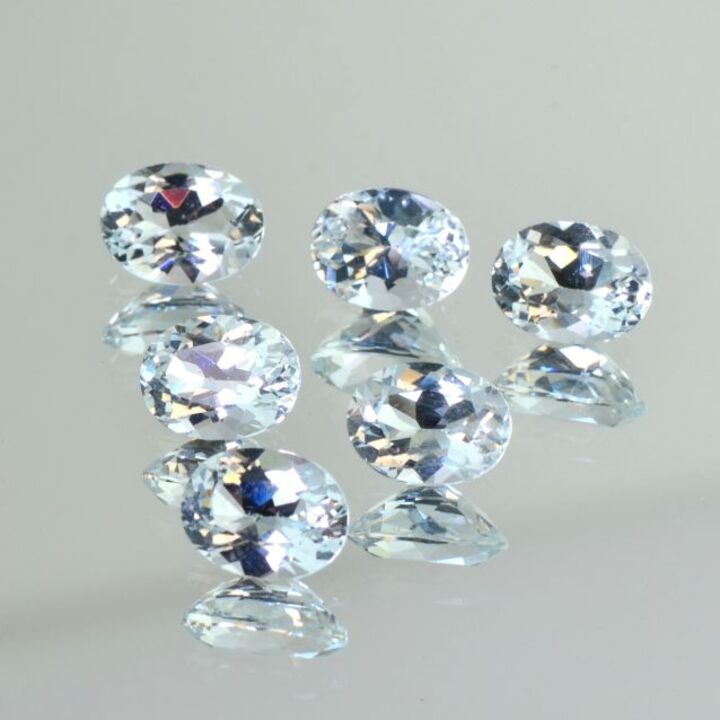 Aquamarin Lot oval zartblau 7,85 ct