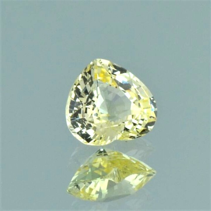 Sapphire heart light yellow unheated 3.15 ct.