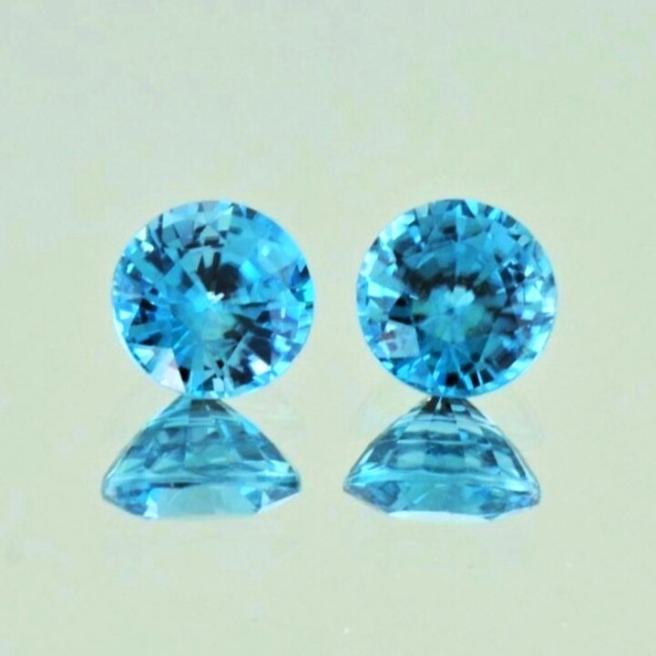 Zircon Pair round blue 6.50 ct