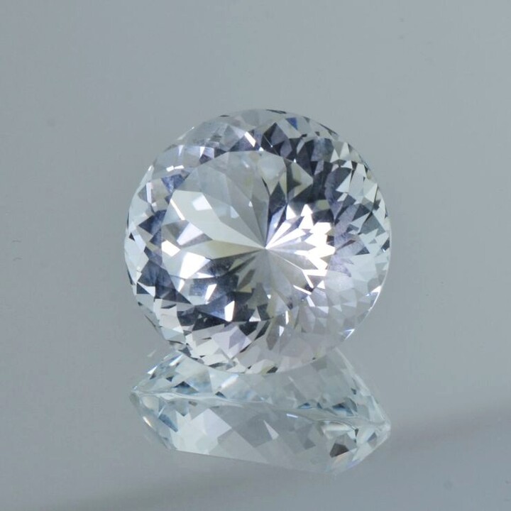 Topas rund farblos unbehandelt 28,79 ct