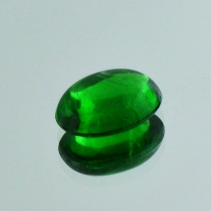 Tsavorit Granat Cabochon oval intensives Grün 3,93 ct