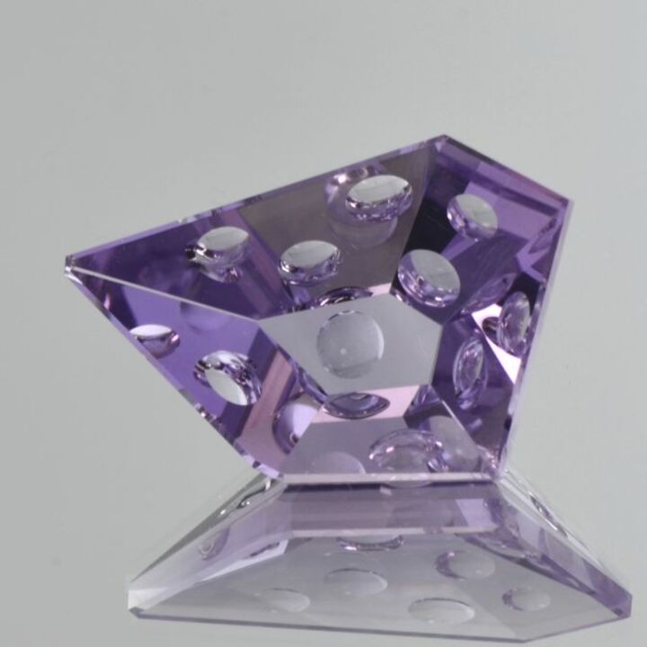 Amethyst Design-Fantasy lilac 46.92 ct.