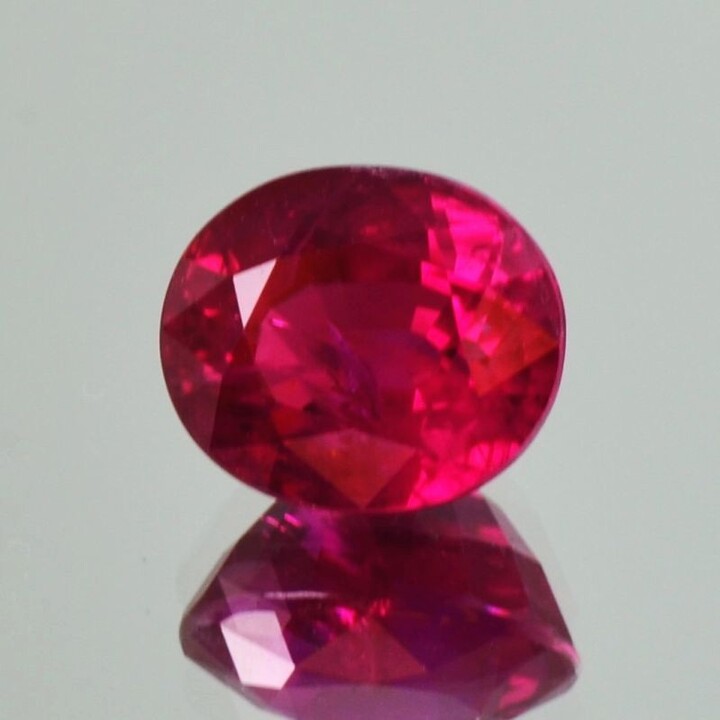 Burma Ruby oval intense pinkish red 3.83 ct.
