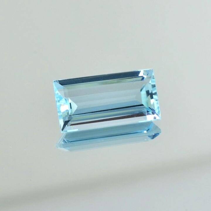 Aquamarin Rechteck hellblau 4,35 ct