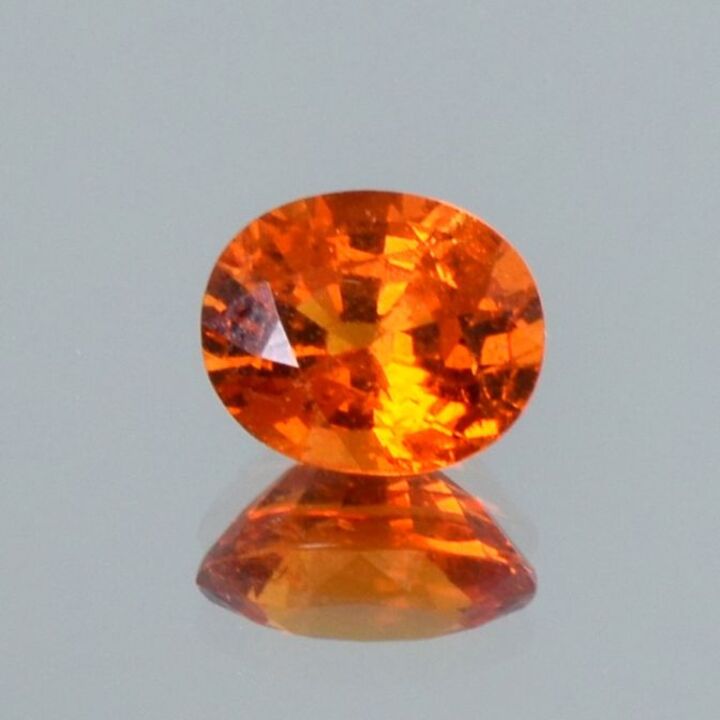 Mandarin Granat oval orange unbehandelt 2,56 ct