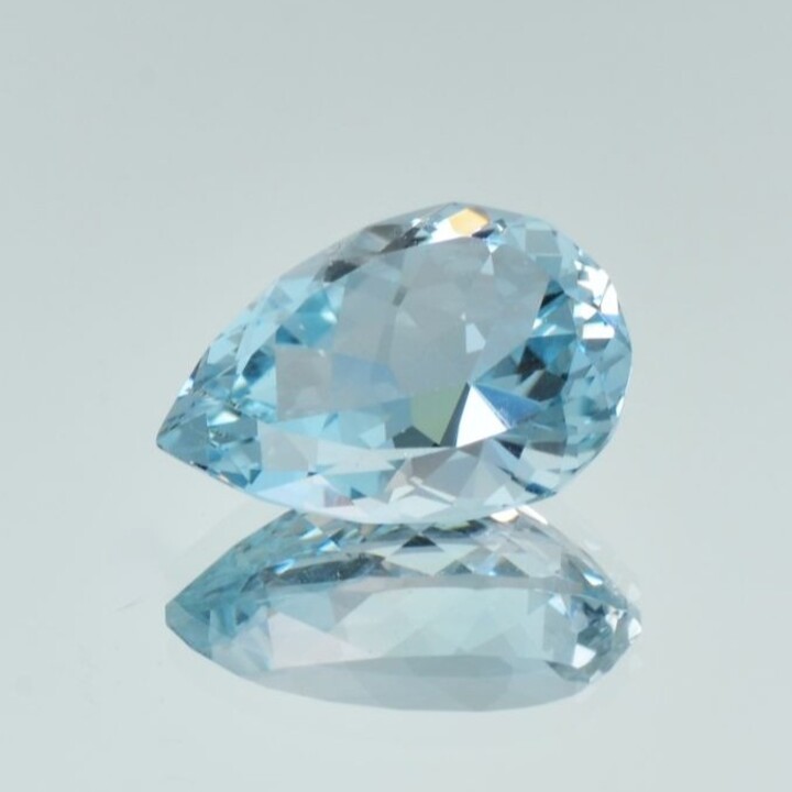 Topas Tropfen hellblau unbehandelt 7,24 ct