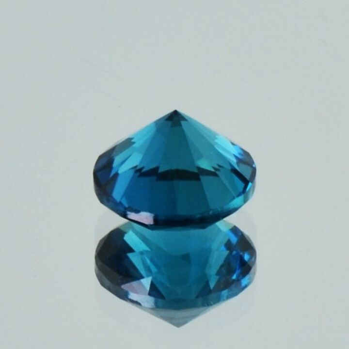 Indigolith Turmalin rund blau unbehandelt 1,76 ct.
