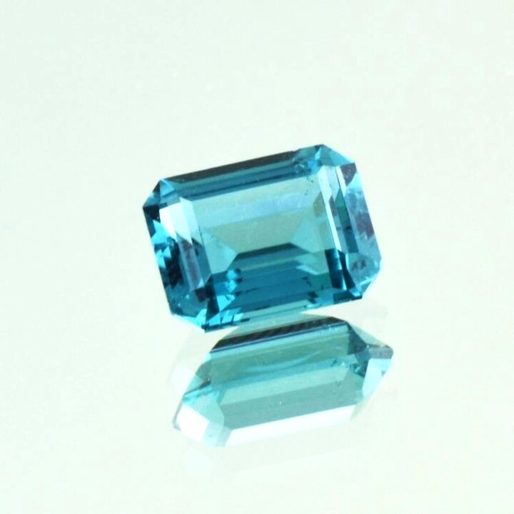 Indigolith Turmalin Achteckschliff grünlich blau 3,10 ct