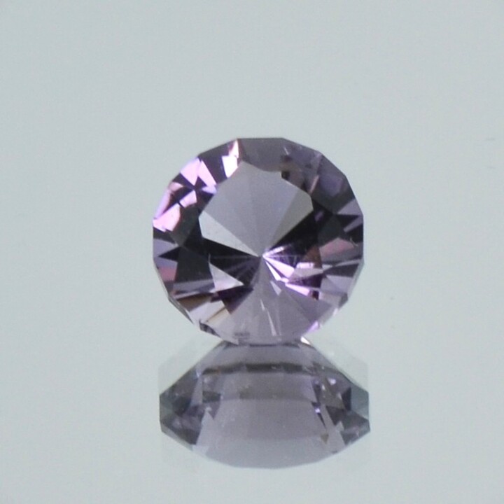 Skapolith Petschit rund gräulich lila 1,87 ct.